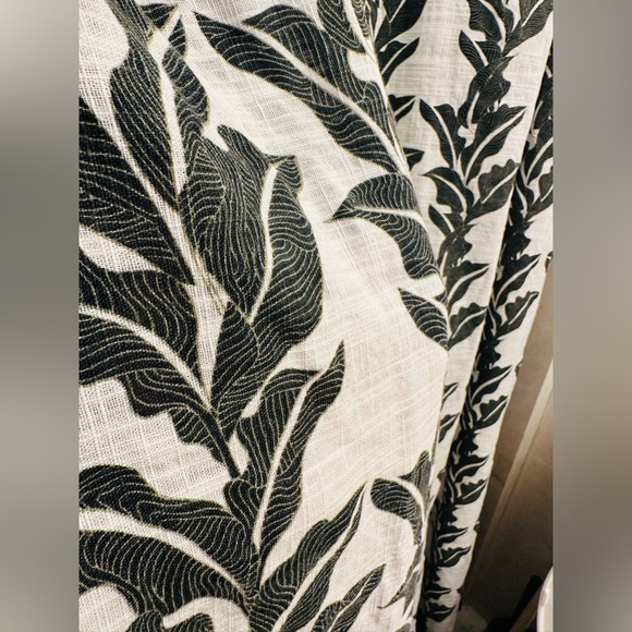 OpalHouse Black and White Leaf Pattern Shower Curtain - Picture 2 of 6